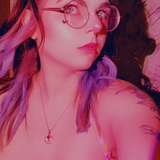 330064038010560512 from fansly