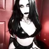 gravewh0re from onlyfans