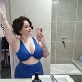 shari2001 from onlyfans